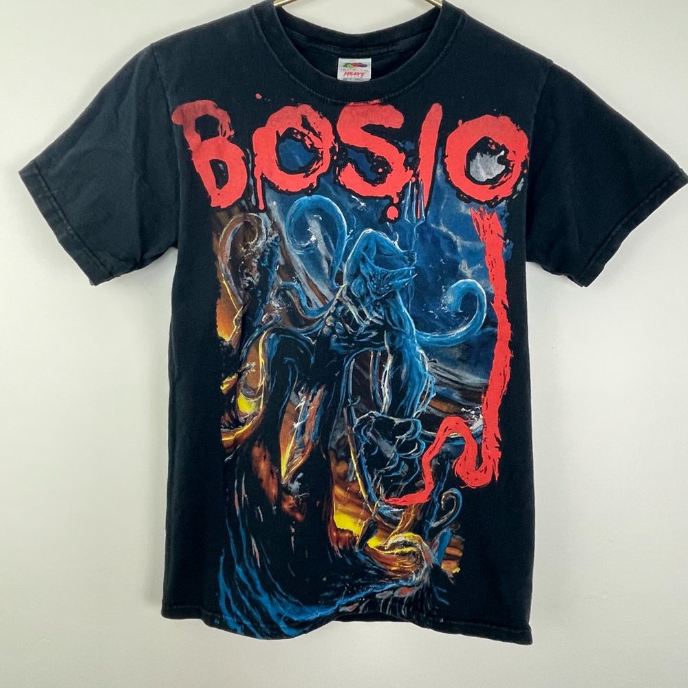 Graphic Tee 8 Eyed Horned Demon with Tentacles Holding Triton - Bosio Size: S